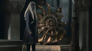 Still from The House That Dragons Built S1 E5